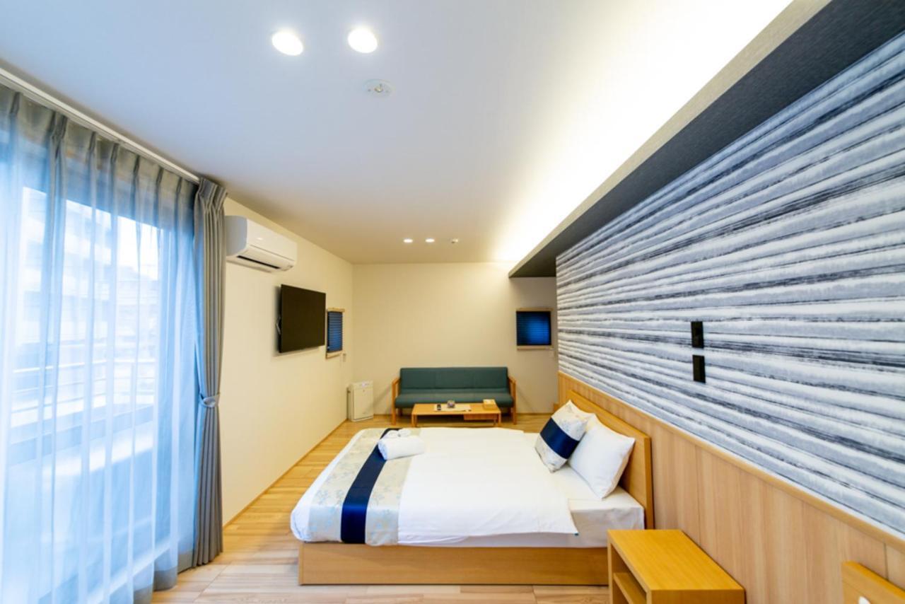 Grand Base Hiroshima Hikarimachi Aparthotel Exteriör bild