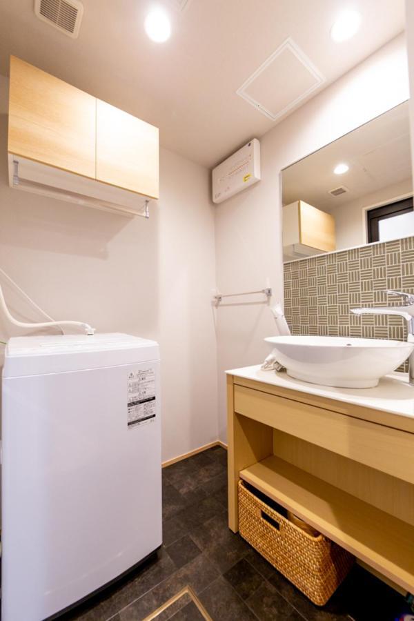 Grand Base Hiroshima Hikarimachi Aparthotel Exteriör bild
